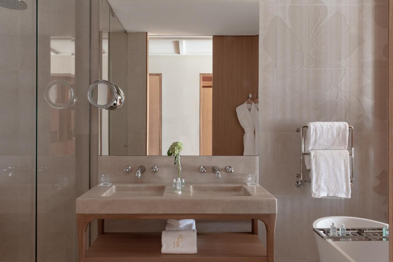 Champagne Junior Suite,1403446967:JPEG